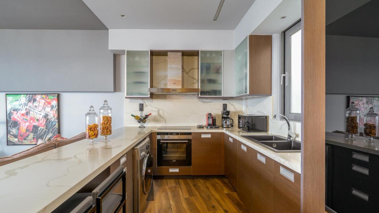 C.P. Luxury Suite Iraklion Buitenkant foto