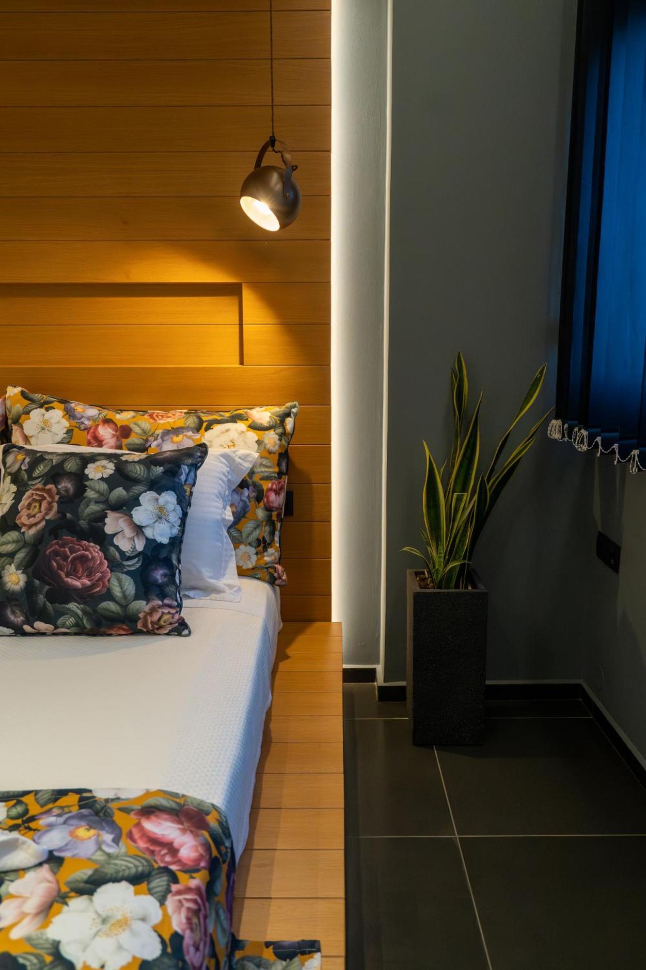 C.P. Luxury Suite Iraklion Buitenkant foto