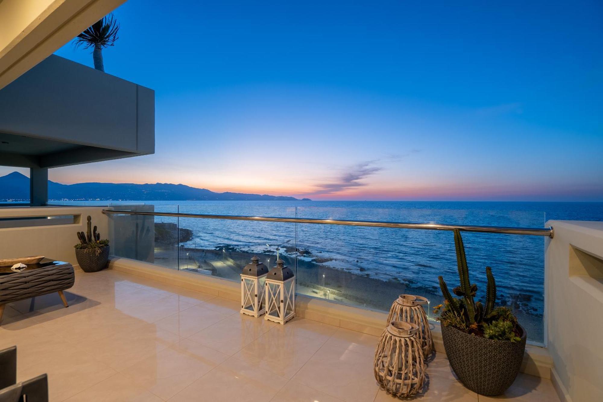 C.P. Luxury Suite Iraklion Buitenkant foto