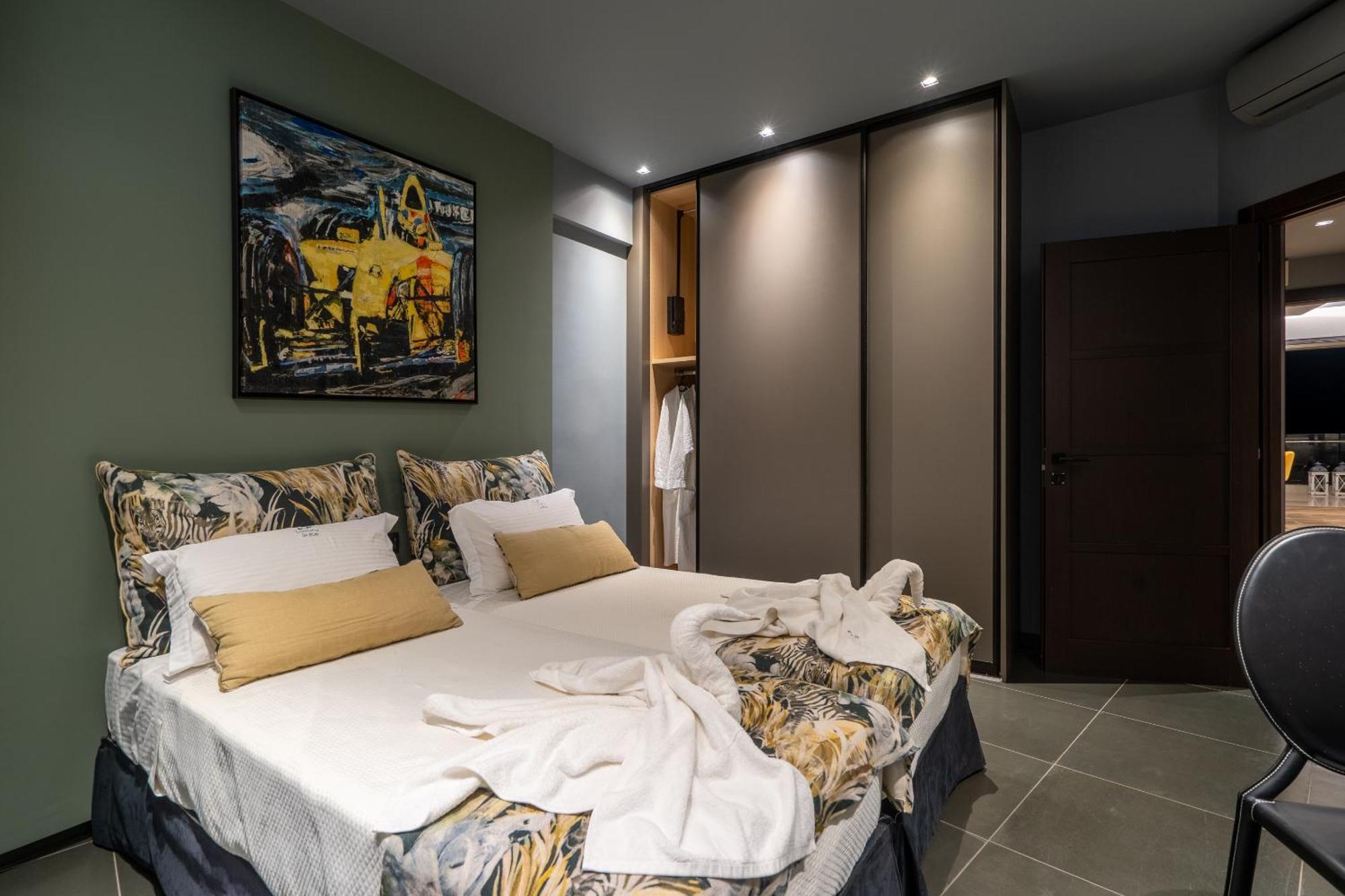 C.P. Luxury Suite Iraklion Buitenkant foto