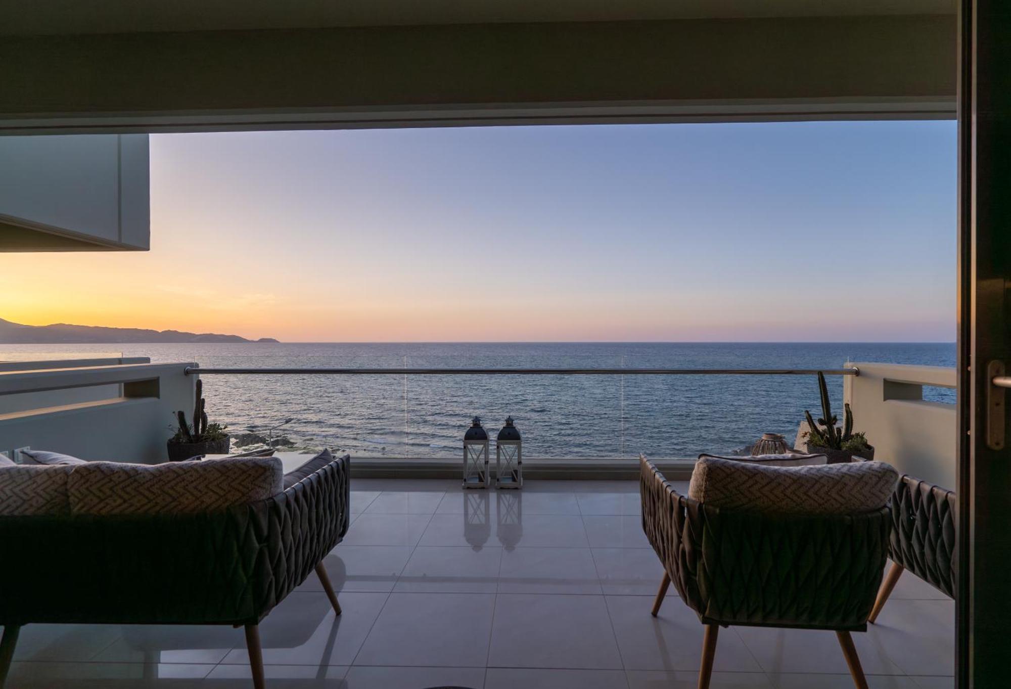 C.P. Luxury Suite Iraklion Buitenkant foto